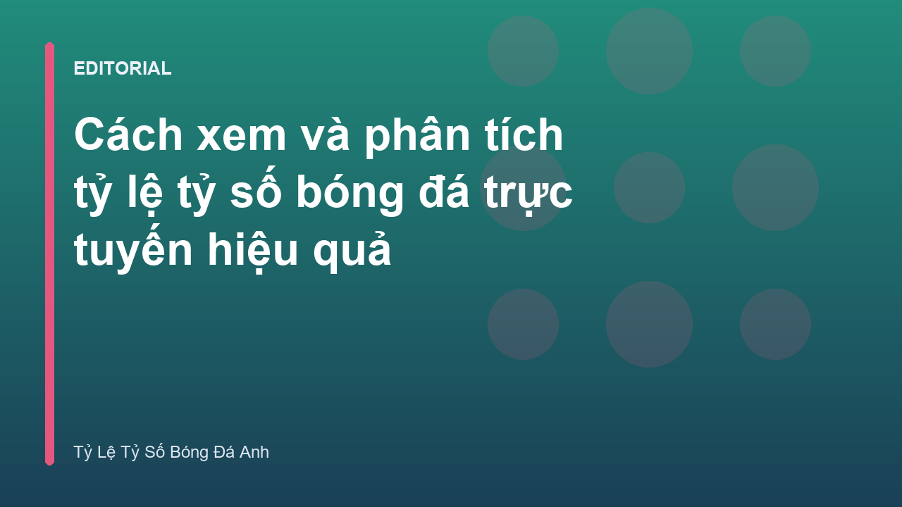 Người hâm mộ đang phân tích bảng tỷ lệ tỷ số bóng đá trên máy tính